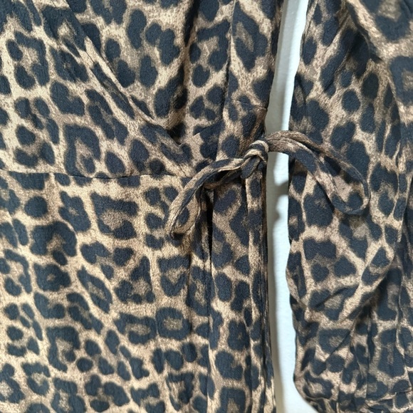 H&M | Leopard Wrap Midi Dress 6 - Picture 7 of 11